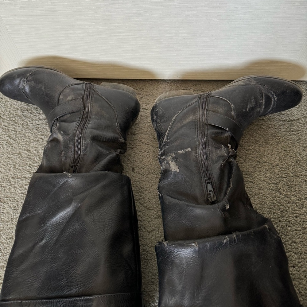 Reserved for be013 Used black boots – Renaissance Festival - Picture 2 of 9